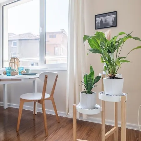 Oasis: Stylish Retreat In The Heart Of Apartman Szófia