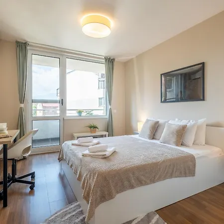 Apartman Oasis: Stylish Retreat In The Heart Of Szófia